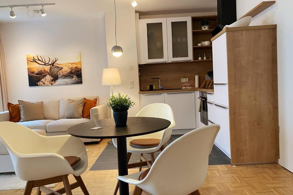 Acapella Suite Adagio 54Qm, Direkt Am Weinberg, Altstadt, Netflix Inklusive Heppenheim  Exterior photo